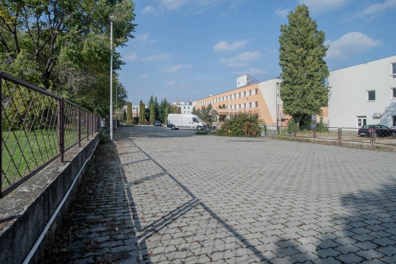Homoky Hotels Bestline Hotel Budapeste Exterior foto