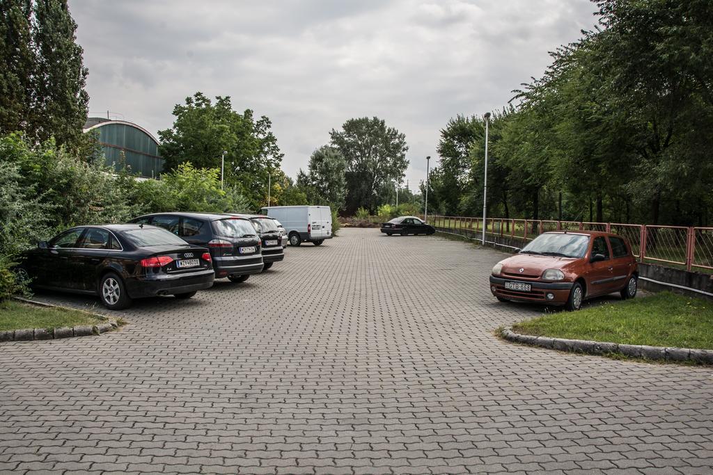 Homoky Hotels Bestline Hotel Budapeste Exterior foto